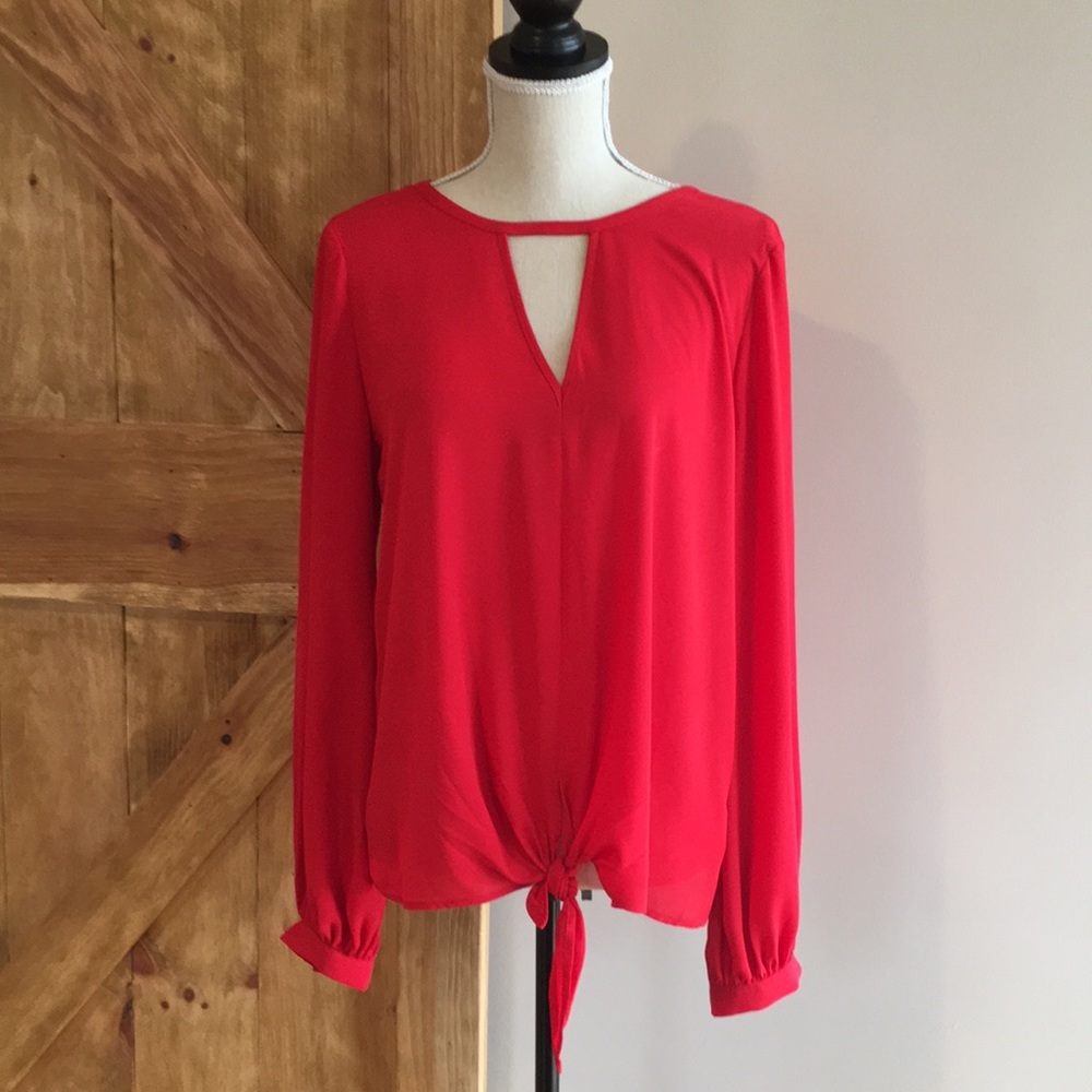 Red tie bottom blouse